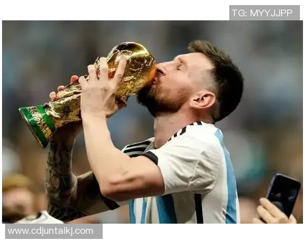 杭州足球队在冠军赛中的灵活性表现引发热议展现出强大竞争力与战术智慧